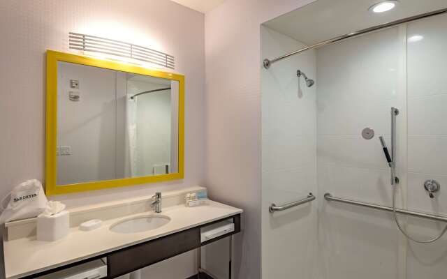 Hampton Inn & Suites Dallas/Plano Central