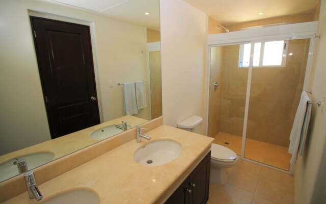 Luna Maya? Beautiful 2BR Beach Condo By Select