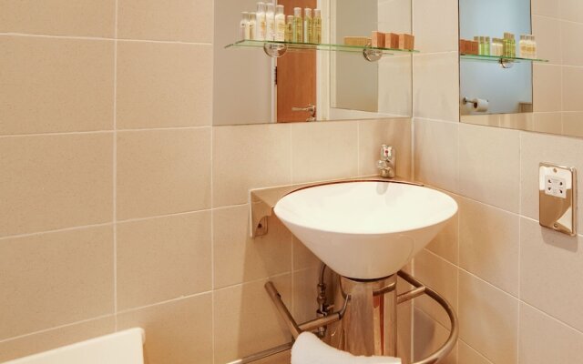 Premium Studio in London Near Queen'S Gate