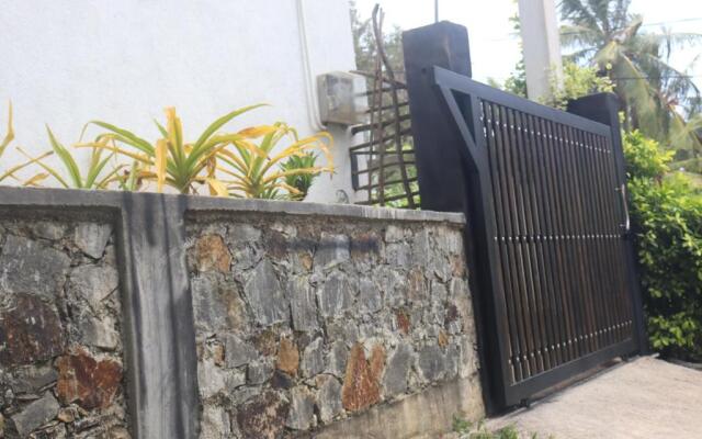 Surfing Sea Hiriketiya 3 Bed Room Entire Villa
