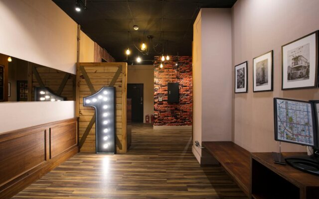 Taichung LOFT Hostel FengJia