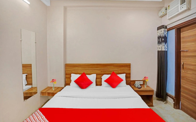 OYO Flagship 70339 Hotel Smile Residency