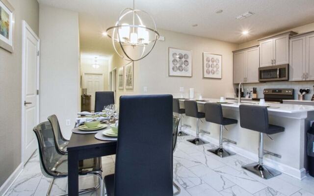 Storey Lake-5 Bedroom Townhome w/Splashpool-1630ST