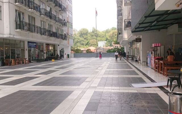 Collection O 92981 Apartemen The Jarrdin By Gold Suites PropertyNearSTEI ITB: Sekolah Teknik Elektro dan Informatika ITB