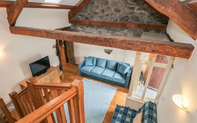 Ty Gwennol at Gilfach Goch