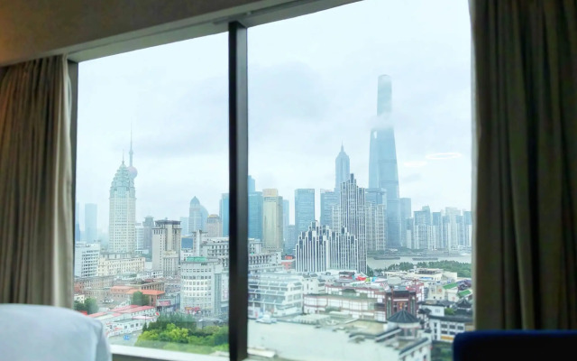 Renaissance Shanghai Yu Garden Hotel on the Bund