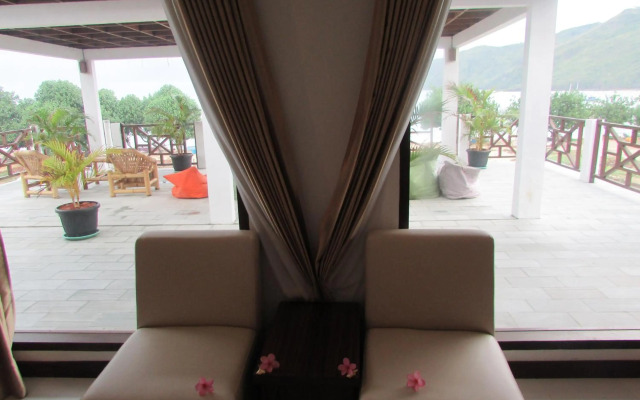 Friends Beach Hotel