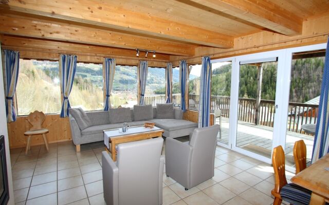 Luxurious Holiday Home in Stadl an der Mur with Hot Tub