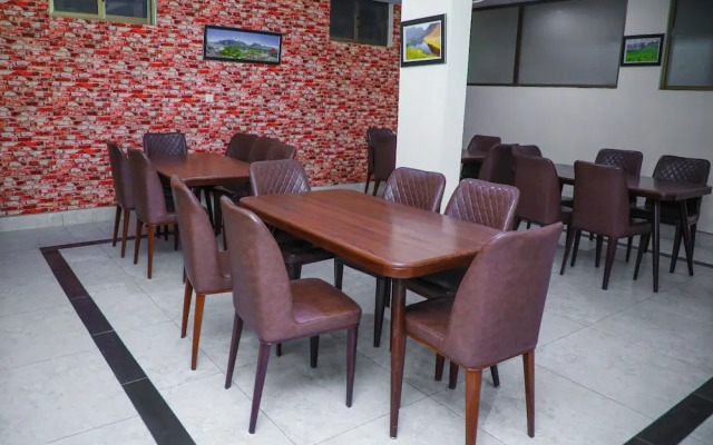 Yak Sarai Hotel