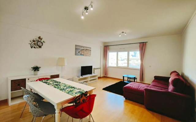 Sunny Home Lisboa Expo, free parking