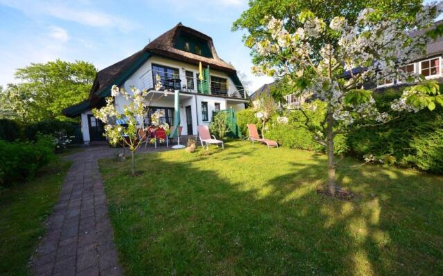 Eck-Reethaus-Sturmhaube