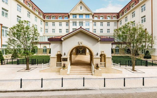 Takarazuka Hotel