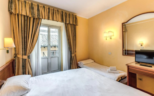 Hotel Pomezia