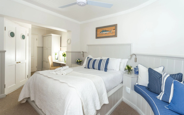 Ocean Watch Guest House