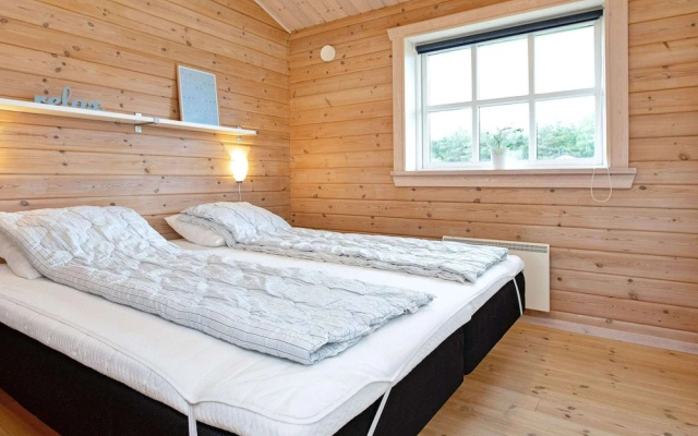 10 Person Holiday Home in Vaeggerlose