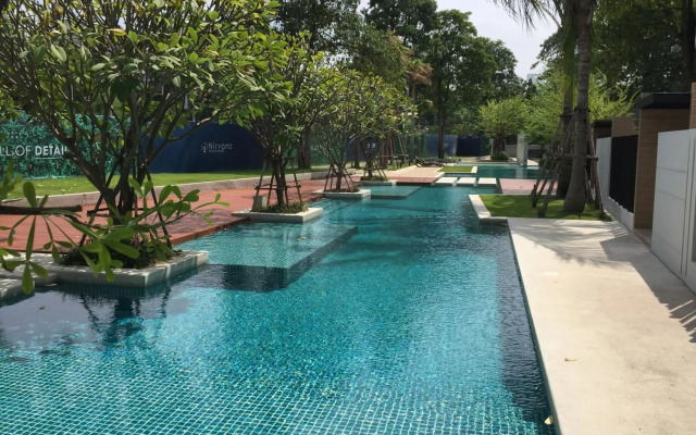 Baan Dhewaran Beachfront Villa
