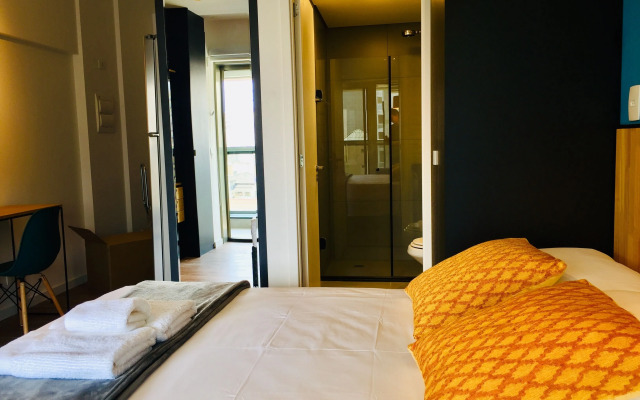 Downtown Republica Akile