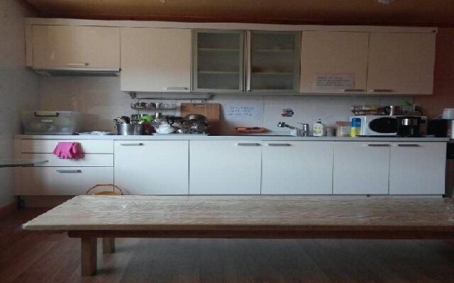 Ecohealing Guesthouse