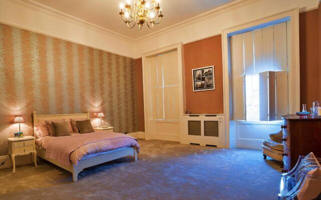 Stratford House - Luxury 4 Bed Townhouse