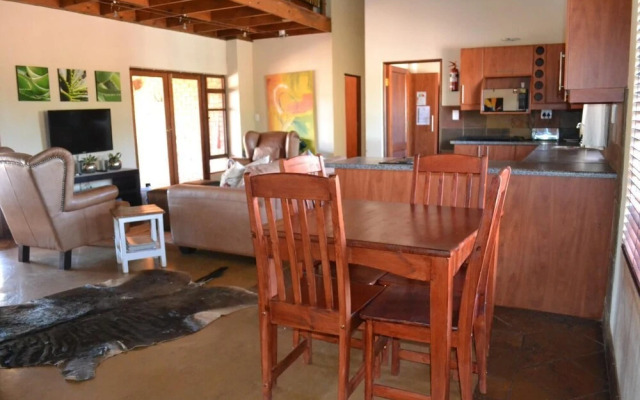 Makhato 84 Bush Lodge