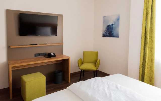 Hotel Zeppelin