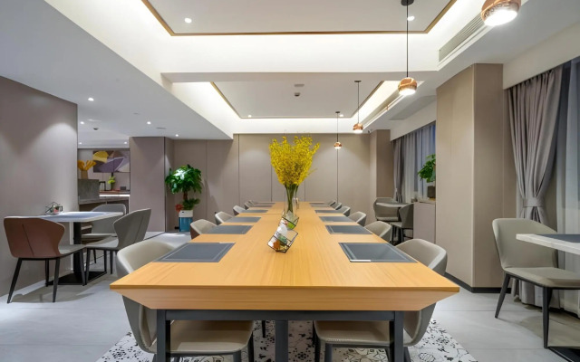 Homeinn Selected Hotel (Zhangzhou Tengfei Road Ancient City)