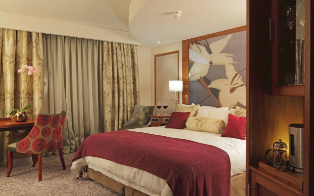 Seven Villa Hotel and Spa