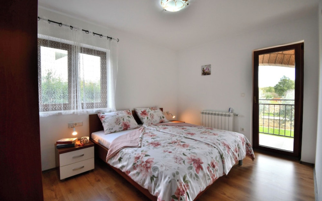 Apartment Nina