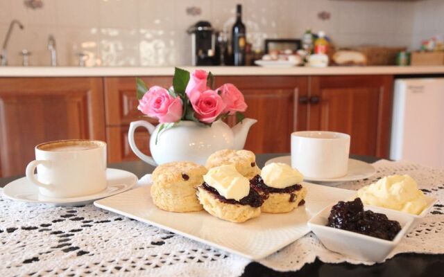 Wine And Roses Bed And Breakfast