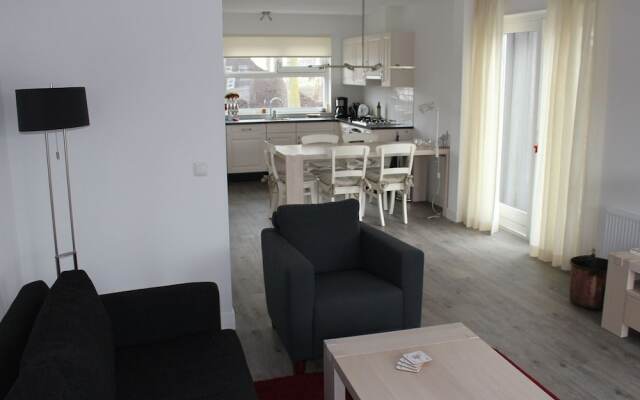 Comfortable Villa With Combi-microwave, Near Terherne