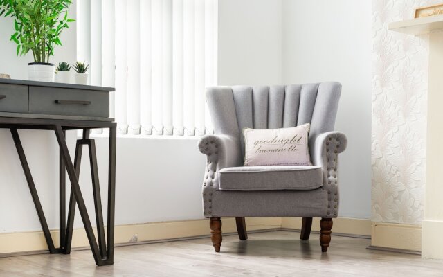 Liverpool Apartment Near City Centre