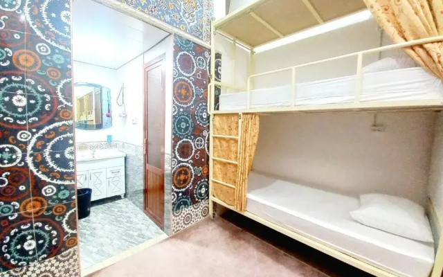 Colibri Traditional Guesthouse