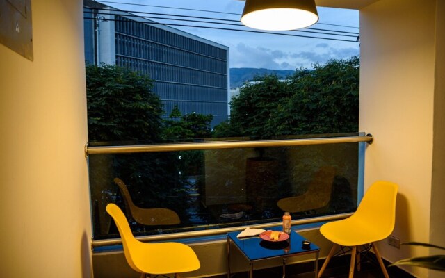 Alma Hotel