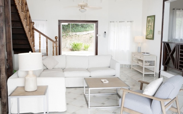 Two Bedroom Villa with Private Pool Near to Beaches - Date House 2 Villa by RedAwning — фото 3