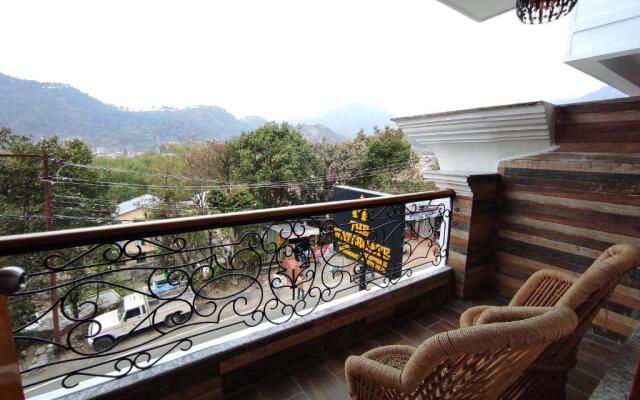 Aaroham The Watergate Hotel Bhimtal