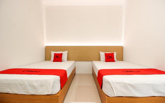 RedDoorz Plus near Universitas Sumatera Utara