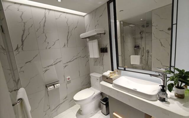 Qianhai Service Apartment