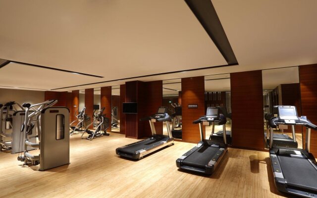 HUALUXE Hotels & Resorts Yangjiang City Center by IHG