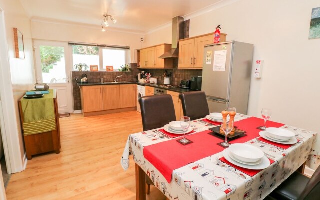 1 Glenvale