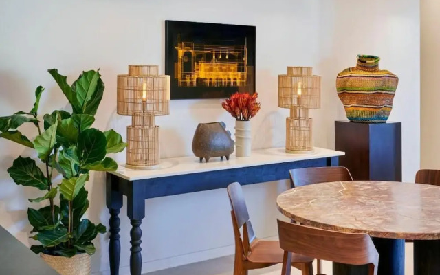 Xenia Signature Collection by Totalstay