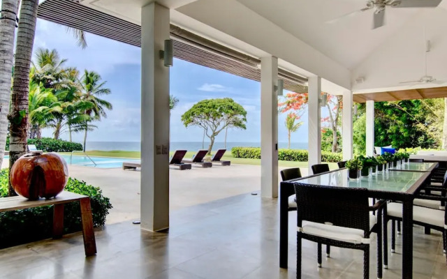 Breathtaking Ocean-view Home w Pool Modern Design