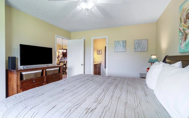 Waterway Village 13h 2 Bedroom Condo