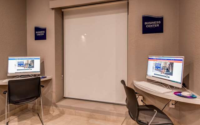 SureStay Plus Hotel by Best Western Humble