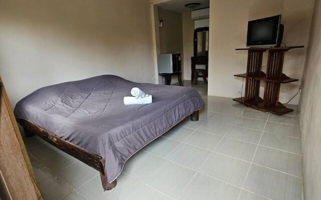 Baan Rai Somkiat Homestay