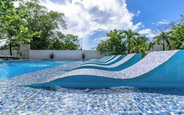 Natural Pool Villa Perfect for Families