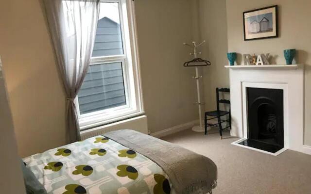 St Margarets Modern Georgian 2 bedroom apartment