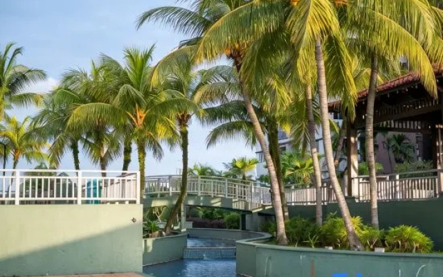 A Modern 3BR Home Near Danga Bay, Free Parking – Pool – Johor Bahru