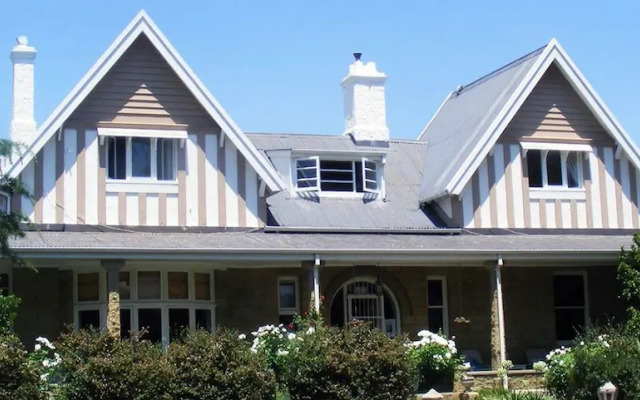 Shady Pines Guest House