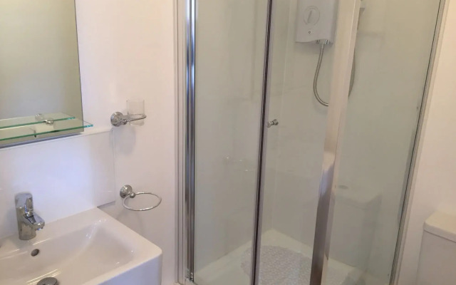 16 Pilrig Guest House