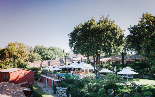 Hotel Spa & Restaurant Cantemerle